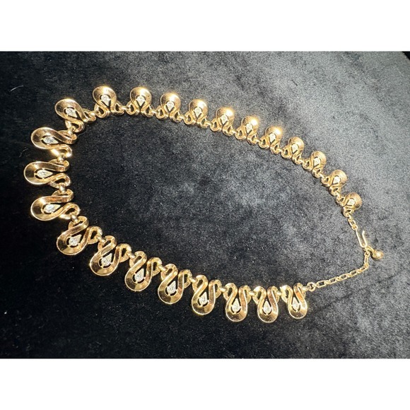 Trifari Gold Tone Teardrop Necklace with Rhinestones Choker Style - Picture 5 of 13